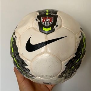 Nike Seitiro Official Match Soccer Ball (Rare)